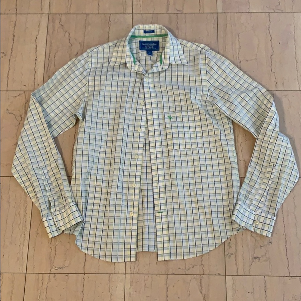 Men’s Abercrombie and Fitch muscle button down